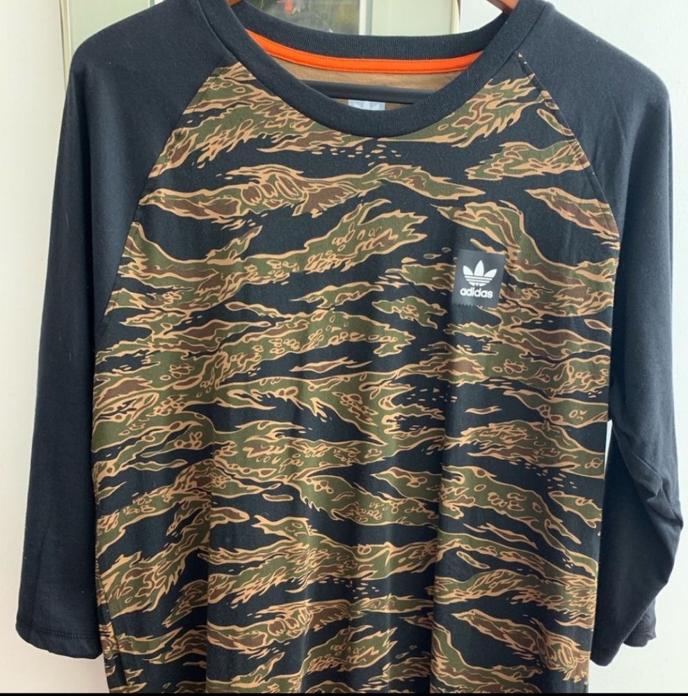 Adidas Raglan Tee - Picture 3 of 3